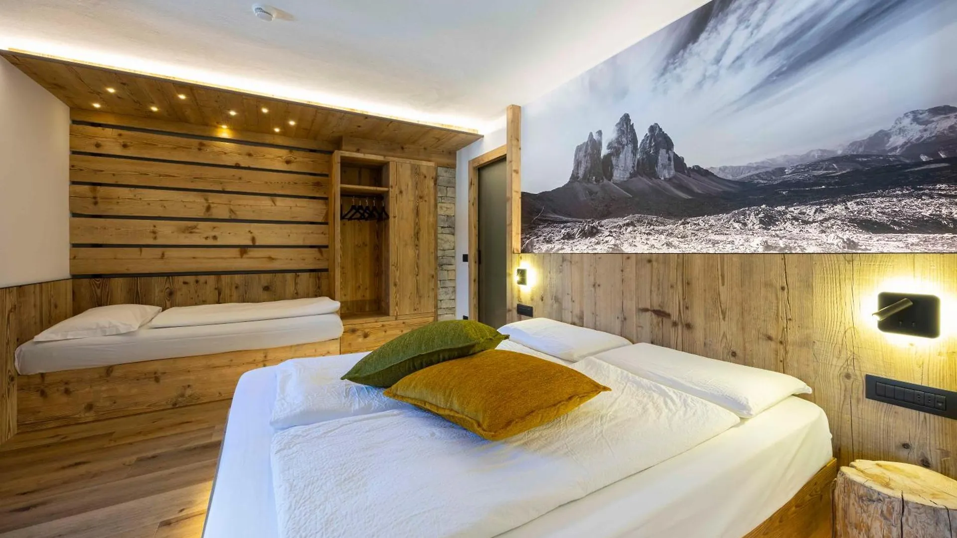 Hotel Miralago Misurina 2*,  Italy