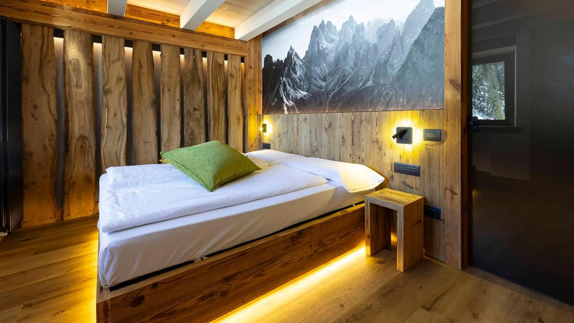 **  Hotel Miralago Misurina İtalya